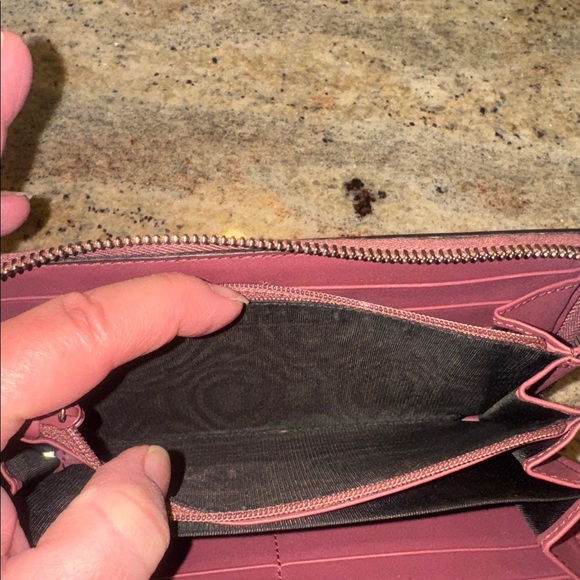 GUCCI SUPREME BLOOMS WALLET Full Inclusion - Picture 9 of 13